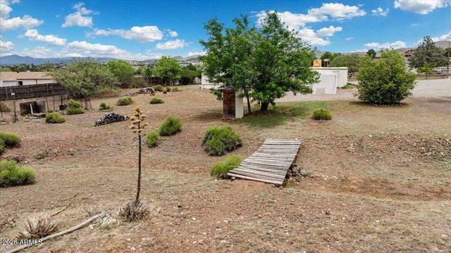 2900 S Holiday Drive, Dewey, AZ 86327