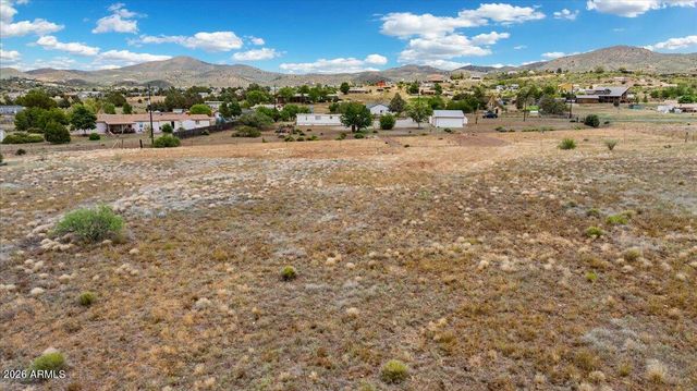 2900 S Holiday Drive, Dewey, AZ 86327