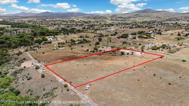 2900 S Holiday Drive, Dewey, AZ 86327