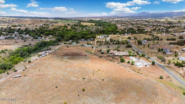2900 S Holiday Drive, Dewey, AZ 86327
