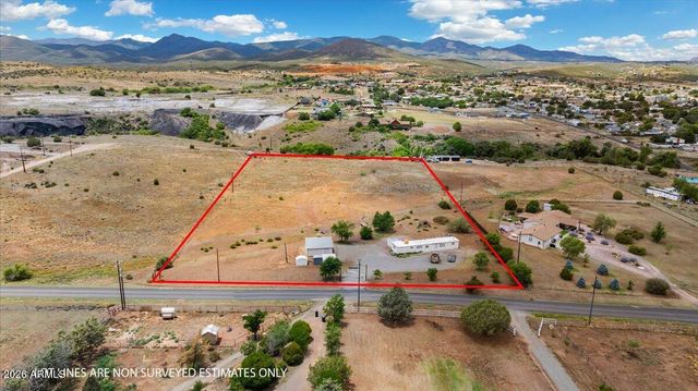 2900 S Holiday Drive, Dewey, AZ 86327
