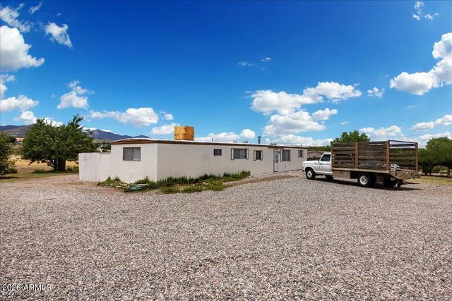 2900 S Holiday Drive, Dewey, AZ 86327
