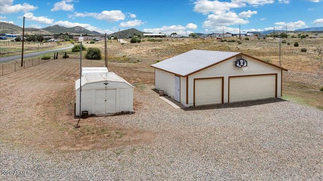 2900 S Holiday Drive, Dewey, AZ 86327