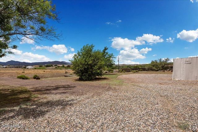 2900 S Holiday Drive, Dewey, AZ 86327