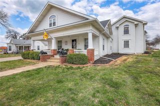 1308 S Broadway Street, Oak Grove, MO 64075
