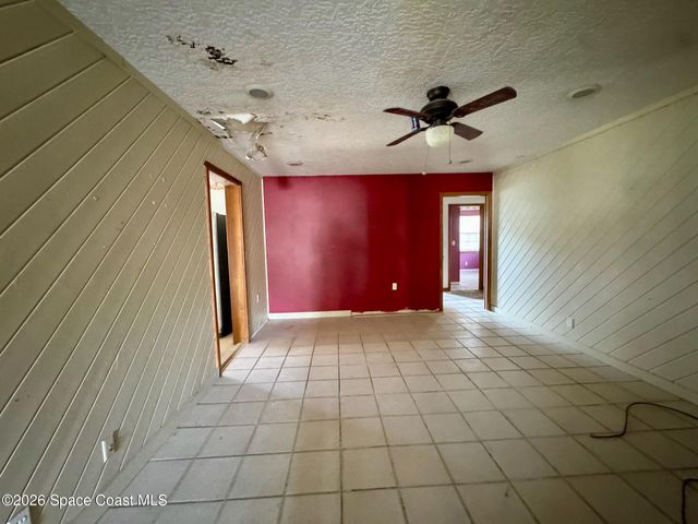 876 Remsen Avenue NW, Palm Bay, FL 32907