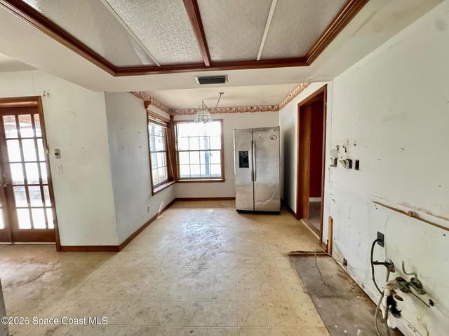 876 Remsen Avenue NW, Palm Bay, FL 32907