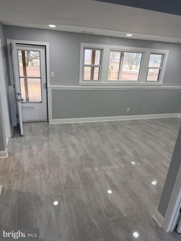 916 EDGEMOOR RD, Cherry Hill, NJ 08034