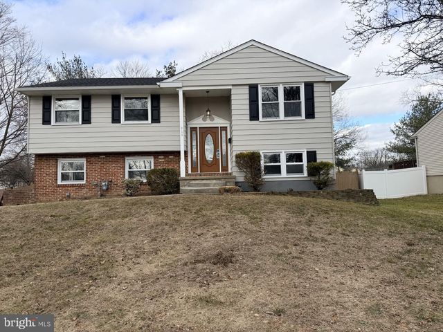 916 EDGEMOOR RD, Cherry Hill, NJ 08034