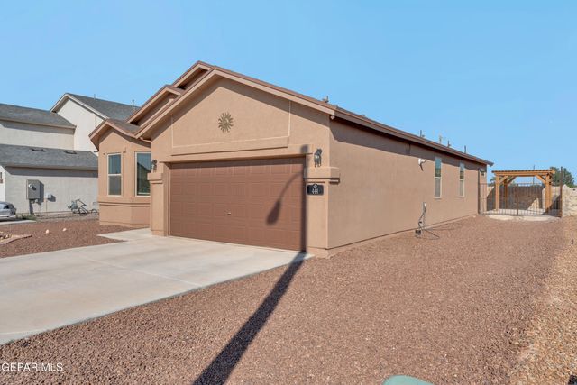 444 SUN TEMPLE Road, Socorro, TX 79927