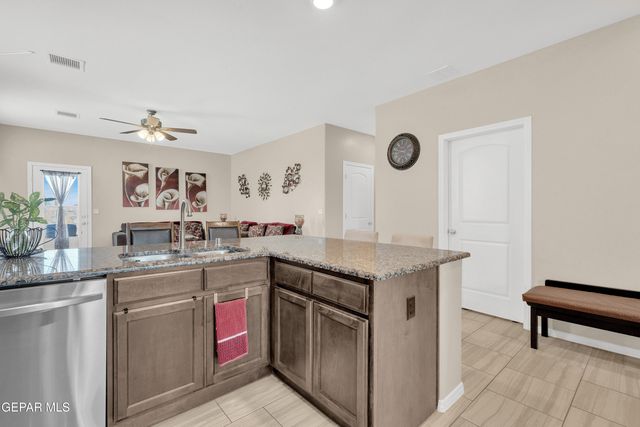 444 SUN TEMPLE Road, Socorro, TX 79927