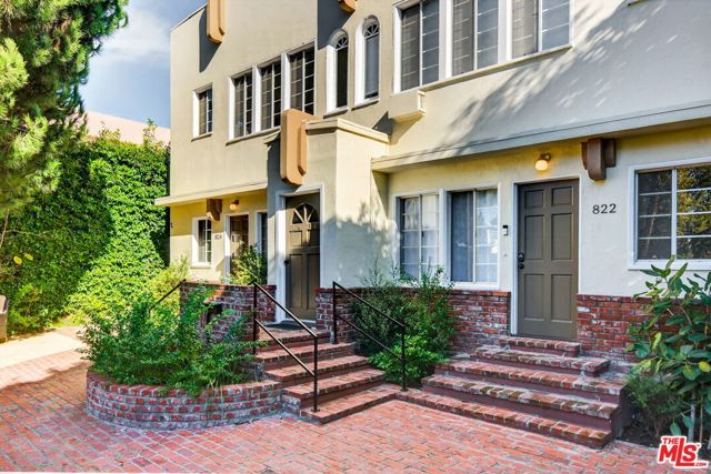 822 N Hayworth Avenue, Los Angeles, CA 90046