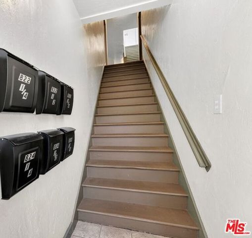 822 N Hayworth Avenue, Los Angeles, CA 90046