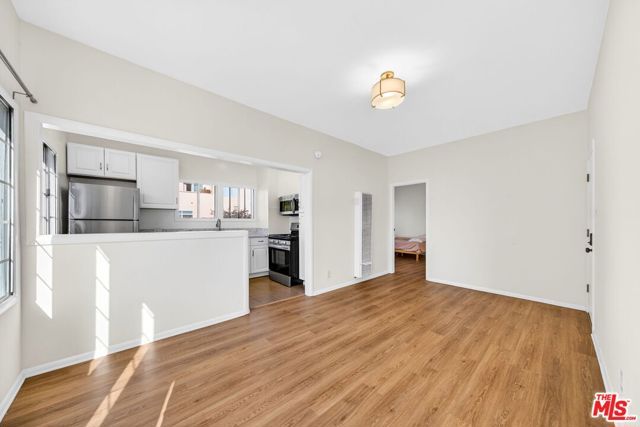 822 N Hayworth Avenue, Los Angeles, CA 90046