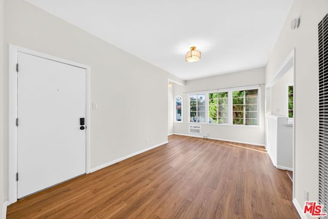 822 N Hayworth Avenue, Los Angeles, CA 90046