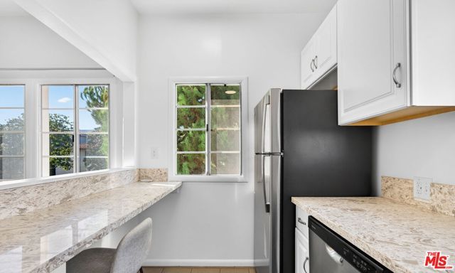 822 N Hayworth Avenue, Los Angeles, CA 90046