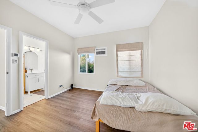 822 N Hayworth Avenue, Los Angeles, CA 90046