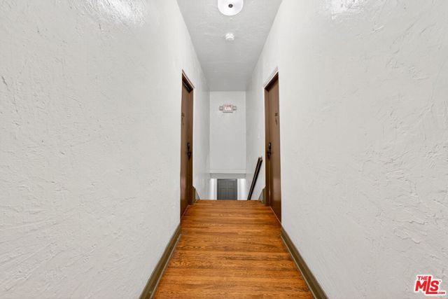 822 N Hayworth Avenue, Los Angeles, CA 90046