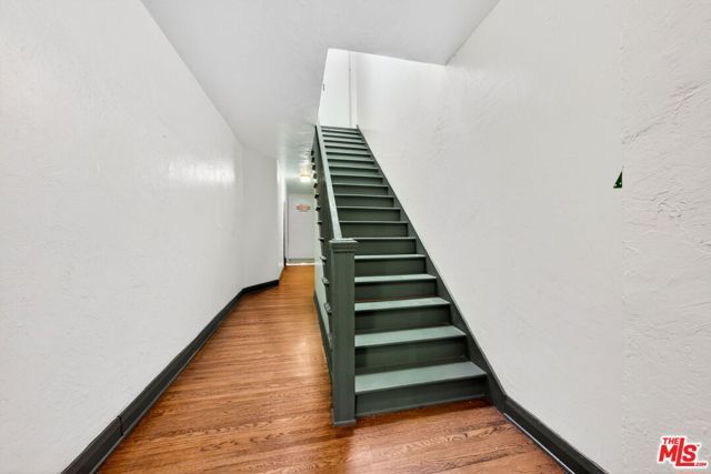 822 N Hayworth Avenue, Los Angeles, CA 90046