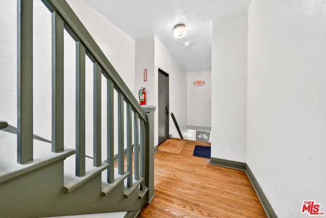 822 N Hayworth Avenue, Los Angeles, CA 90046