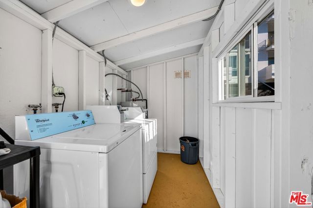 822 N Hayworth Avenue, Los Angeles, CA 90046