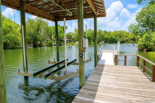 11610 N Caribee Point, Inglis, FL 34449