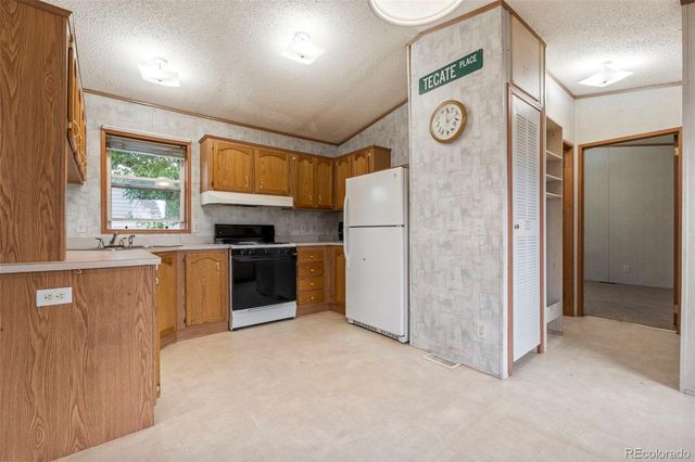 75 W 4th Avenue, Golden, CO 80401