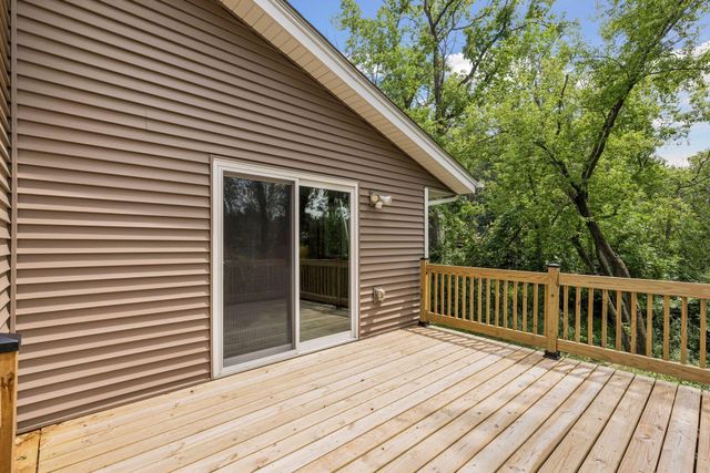 6398 47th Street N, Oakdale, MN 55128