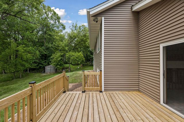 6398 47th Street N, Oakdale, MN 55128