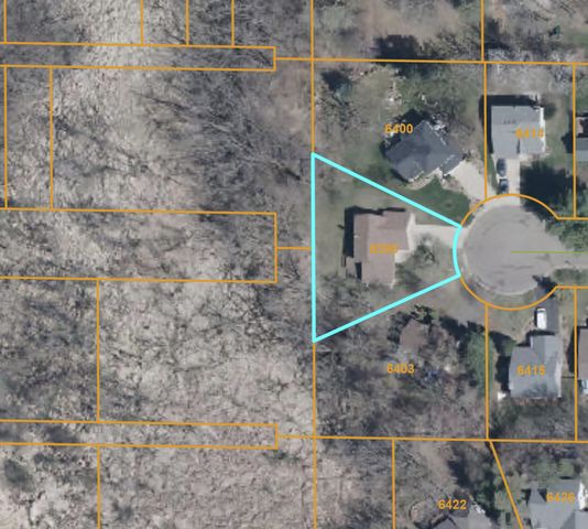 6398 47th Street N, Oakdale, MN 55128