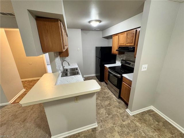 566 Candle Ln Apt 103, Newport News, VA 23608