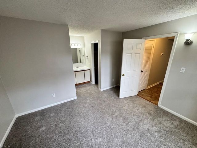 566 Candle Ln Apt 103, Newport News, VA 23608
