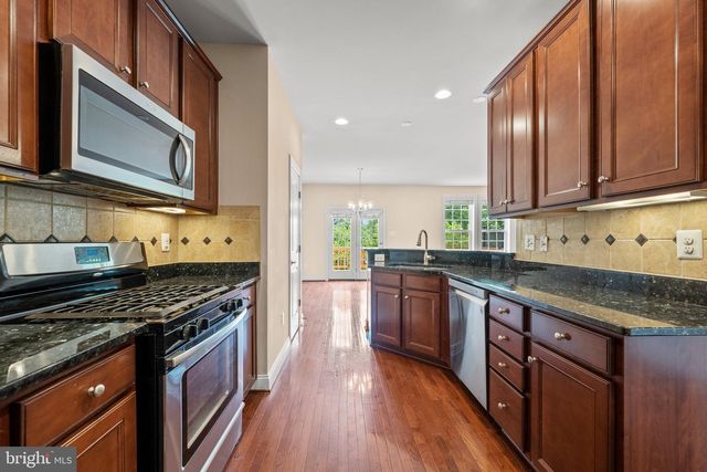 330 CALDWELL TER SE, Leesburg, VA 20175