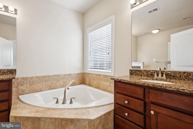 330 CALDWELL TER SE, Leesburg, VA 20175