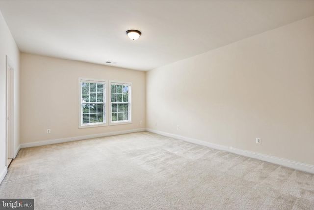 330 CALDWELL TER SE, Leesburg, VA 20175