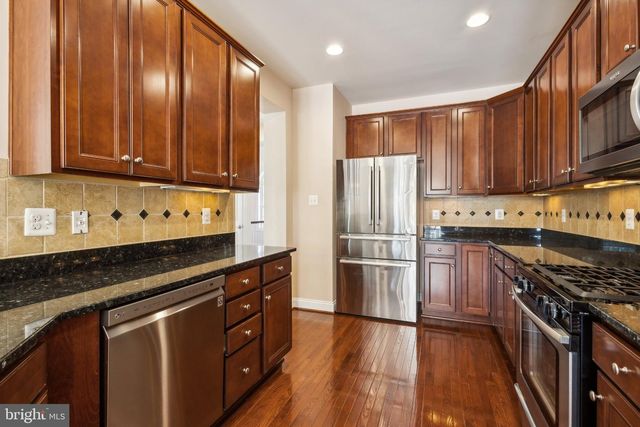330 CALDWELL TER SE, Leesburg, VA 20175