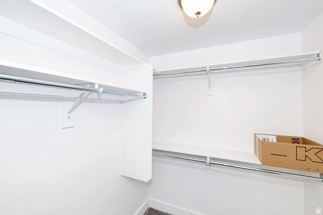 5625 S DUNETREE HILL LN, Holladay, UT 84121