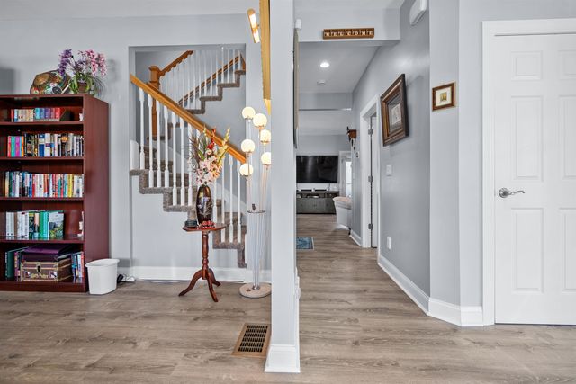 523 Coolidge Avenue, Manchester, NH 03102