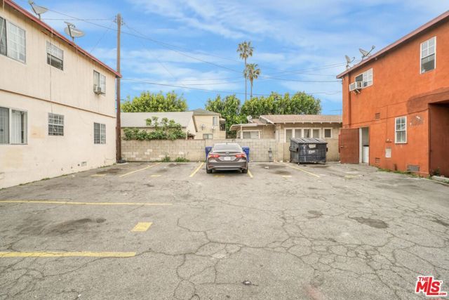 917 N Ardmore Avenue, Los Angeles, CA 90029
