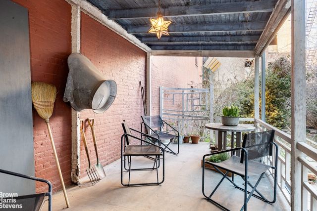 25 CRANBERRY Street, New York City, NY 11201
