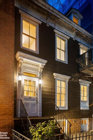 25 CRANBERRY Street, New York City, NY 11201