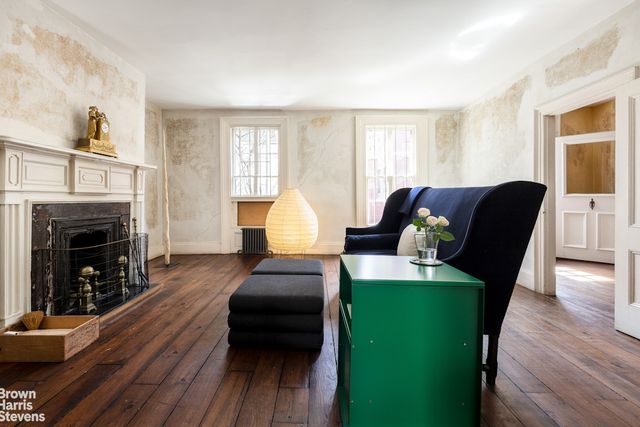 25 CRANBERRY Street, New York City, NY 11201
