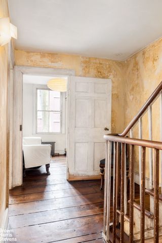 25 CRANBERRY Street, New York City, NY 11201