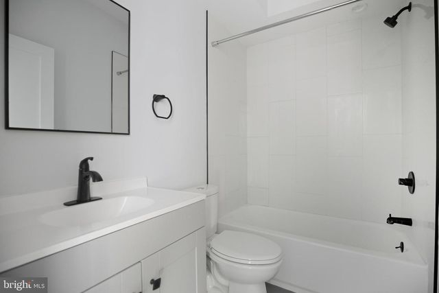 2301 FRANKFORD AVE, Philadelphia, PA 19125