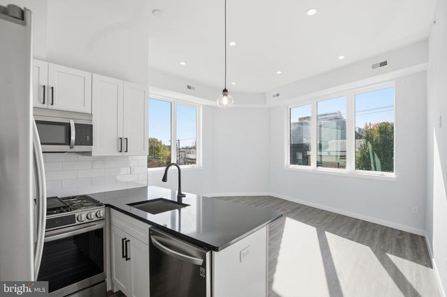 2301 FRANKFORD AVE, Philadelphia, PA 19125