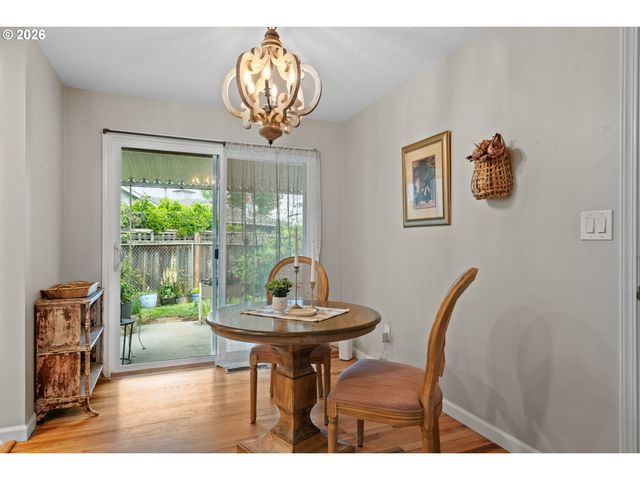 1153 DELLMOOR Way, Woodburn, OR 97071