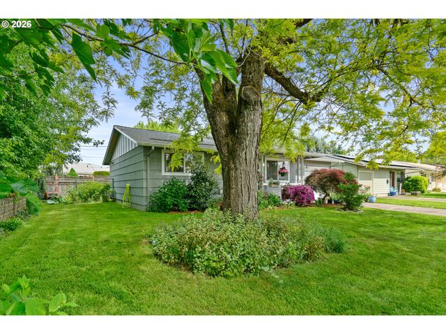 1153 DELLMOOR Way, Woodburn, OR 97071