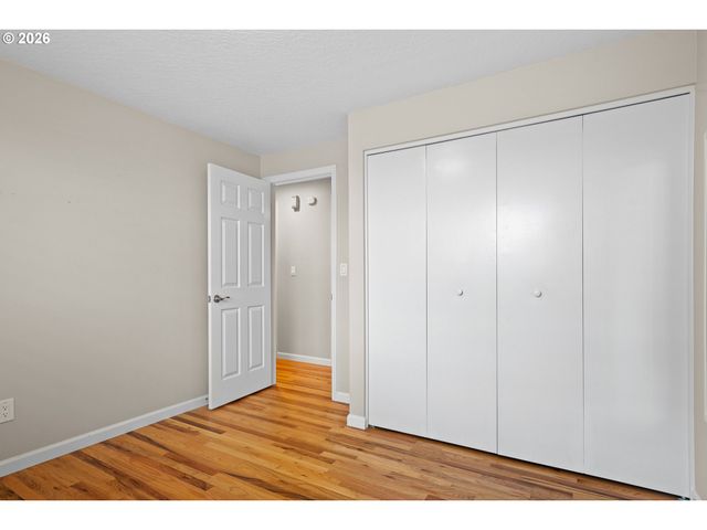 1153 DELLMOOR Way, Woodburn, OR 97071