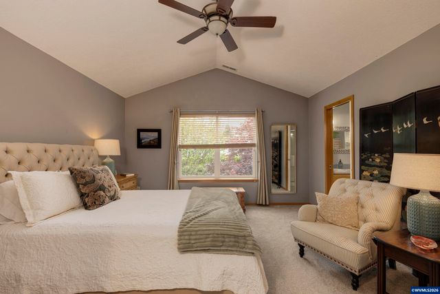 1450 NE Kerry Ct, Mcminnville, OR 97128