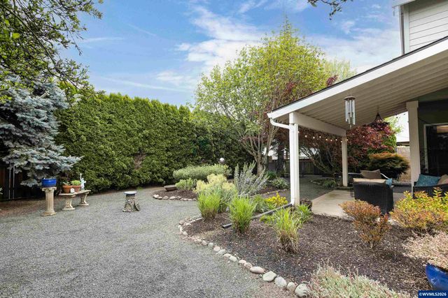 1450 NE Kerry Ct, Mcminnville, OR 97128